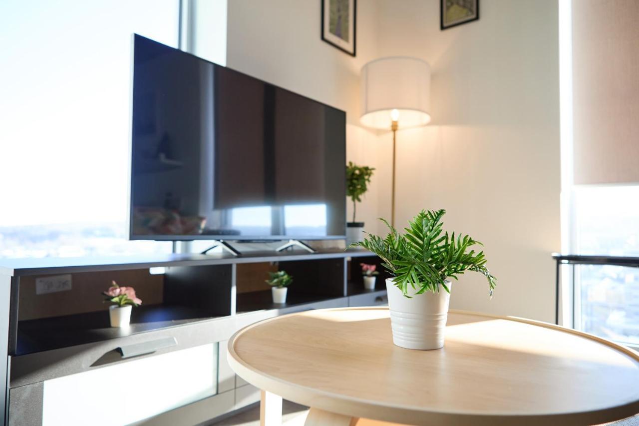 Morden Lovely 3Bedroom Apartment London Abbey Wood Exteriör bild