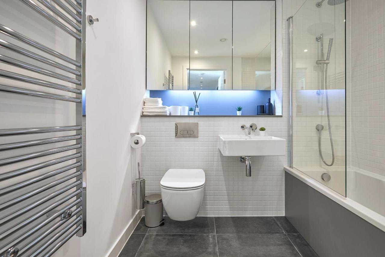 Morden Lovely 3Bedroom Apartment London Abbey Wood Exteriör bild